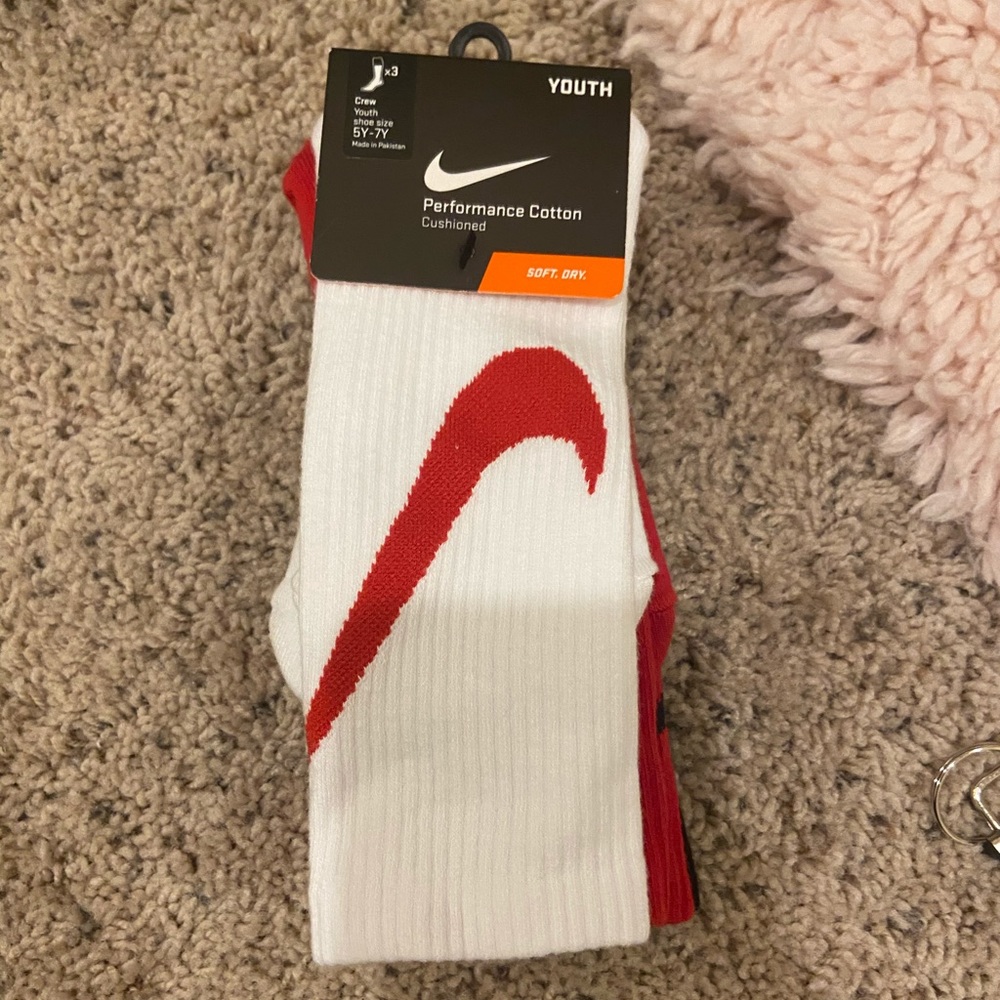 Pack of long nike socks!